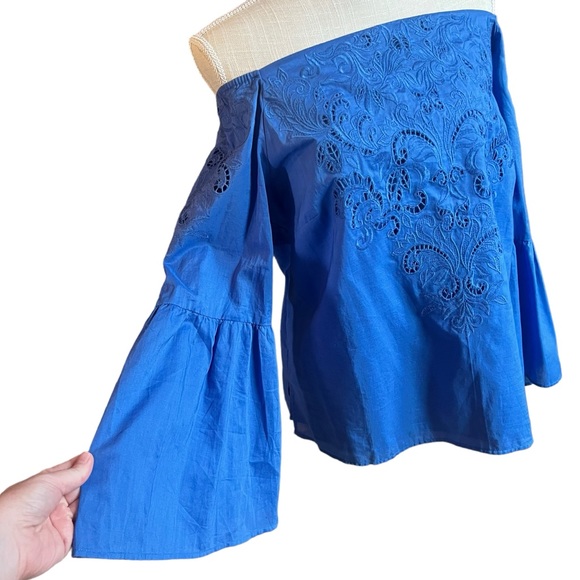 CHICO’S Embroidered Off-The-Shoulder Top 100% Cotton - Picture 5 of 8